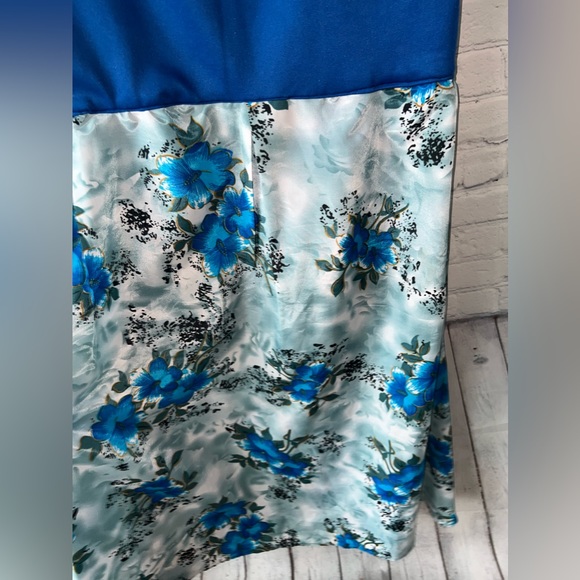 Floral Blue & Green Long Sleeveless Flower Dress size XL - Picture 9 of 15